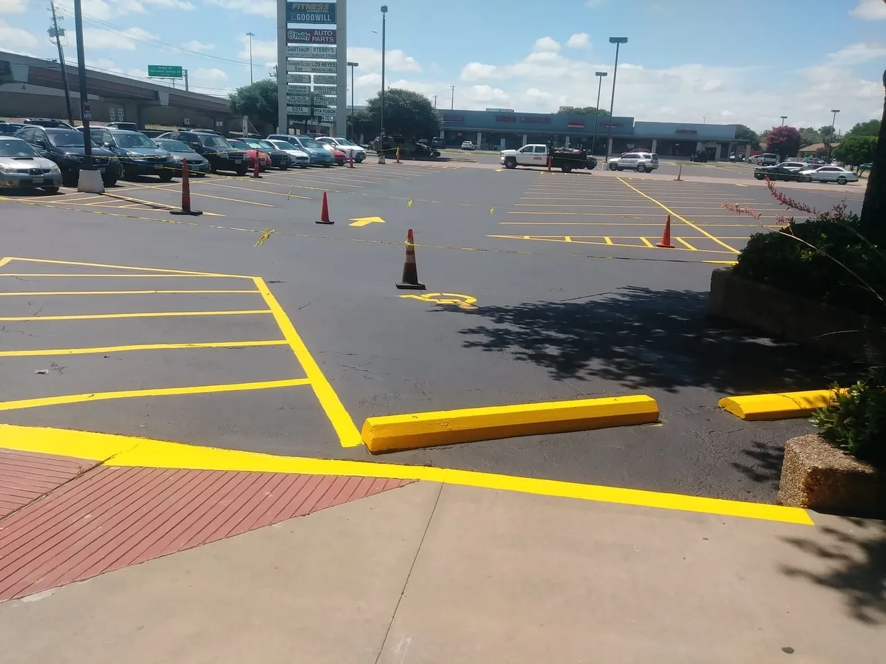 Professional-road-markings-Leander-TX-1